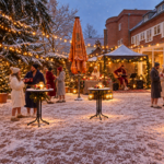 Weihnachtsmarkt im Bademantel